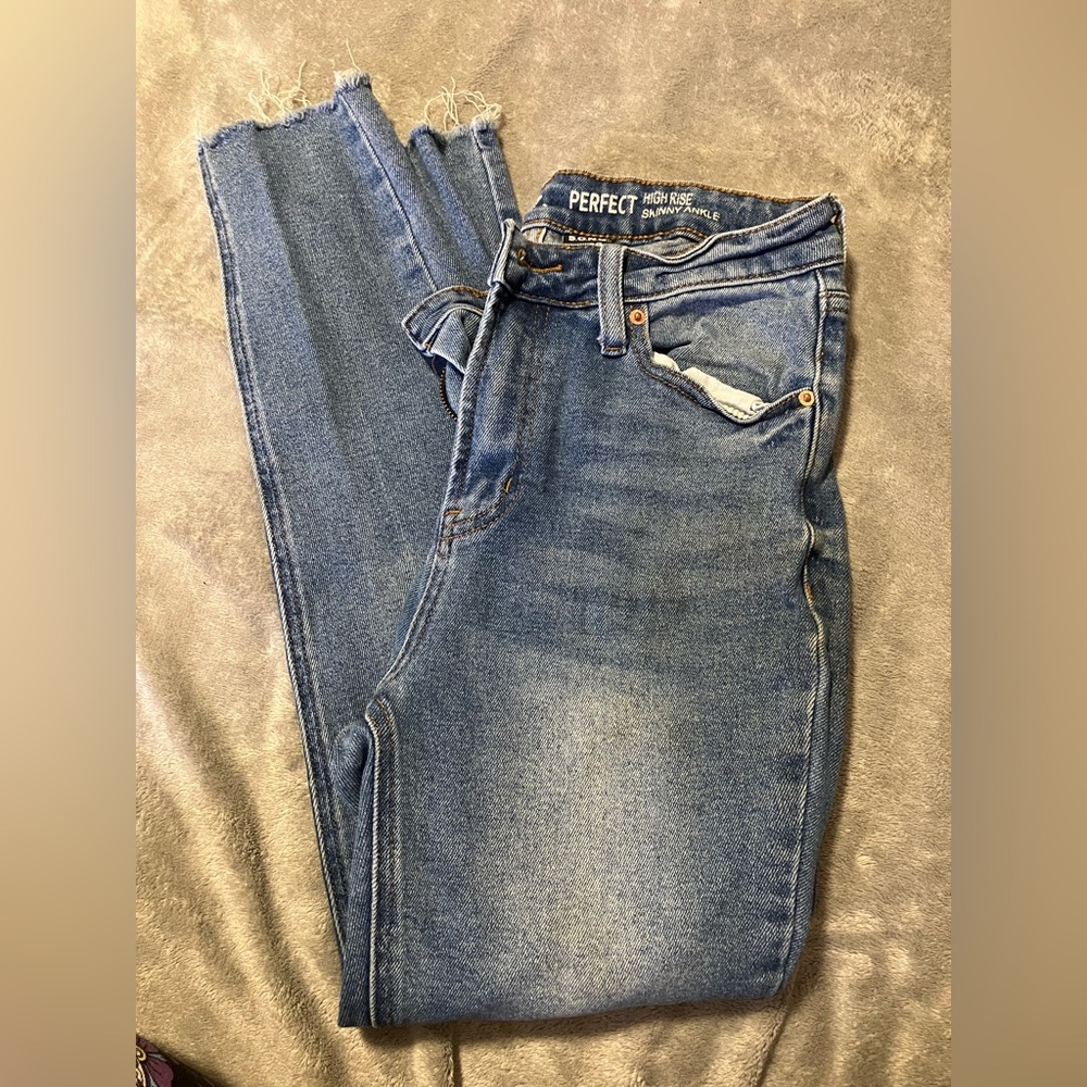 Sona Perfect High Rise Distressed Jeans - Blue 81025